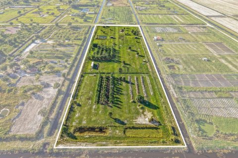 Commercial property in Loxahatchee Groves, Florida № 2188077 - photo 28