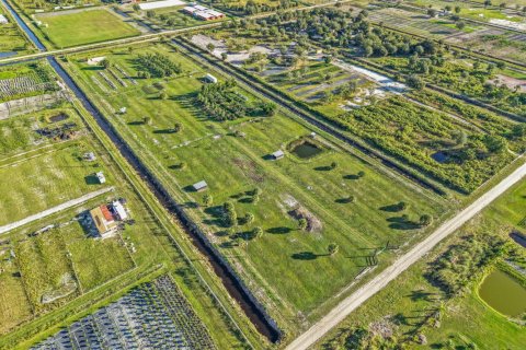 Commercial property in Loxahatchee Groves, Florida № 2188077 - photo 27