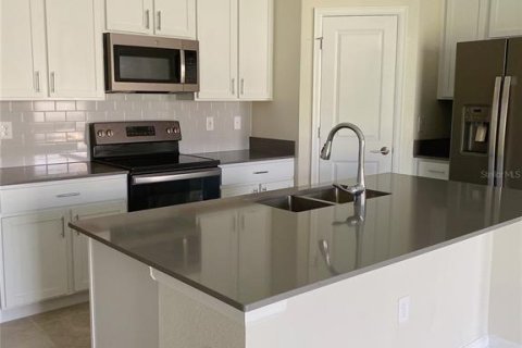 Villa ou maison à louer à Kissimmee, Floride: 3 chambres, 144.46 m2 № 1858098 - photo 7