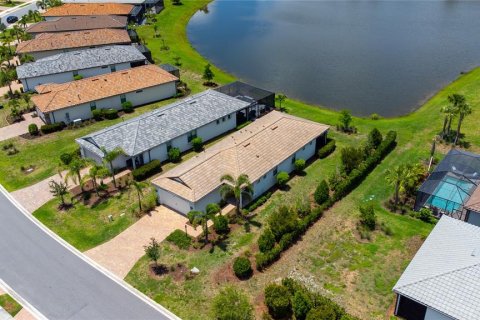 Casa en venta en Bradenton, Florida, 2 dormitorios, 130.53 m2 № 1734307 - foto 5