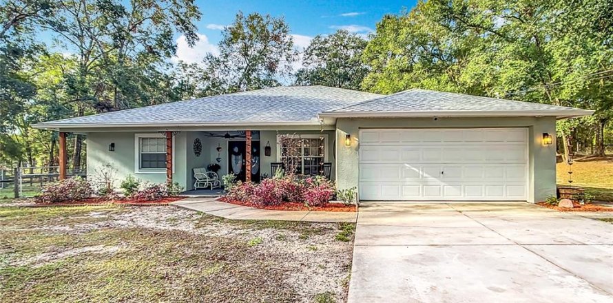 Casa en Brooksville, Florida 3 dormitorios, 151.52 m2 № 1883158