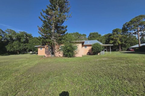 House in St. Lucie, Florida 4 bedrooms, 158.12 sq.m. № 2242520 - photo 5