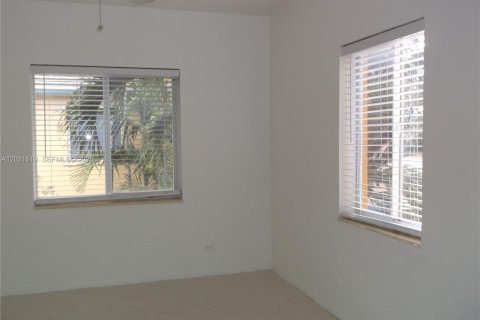 Copropriété à louer à Fort Lauderdale, Floride: 1 chambre, 65.5 m2 № 2086084 - photo 6