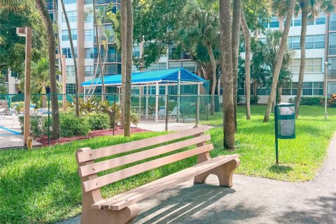 Снять в аренду кондоминиум в Пемброк-Пайнс, Флорида 2 спальни, 91.04м2, № 2005095 - фото 4