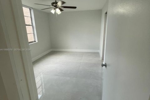 Copropriété à louer à Davie, Floride: 2 chambres, 92.9 m2 № 2066546 - photo 7