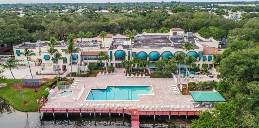 Condo à Davie, Floride, 2 chambres  № 2066546