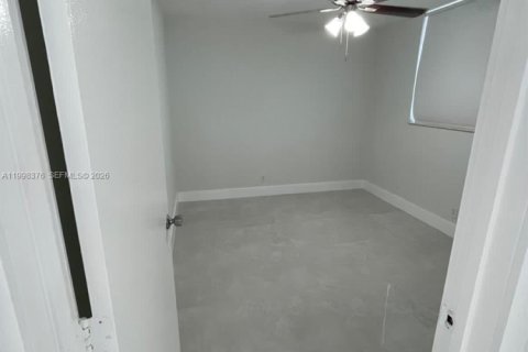 Copropriété à louer à Davie, Floride: 2 chambres, 92.9 m2 № 2066546 - photo 6