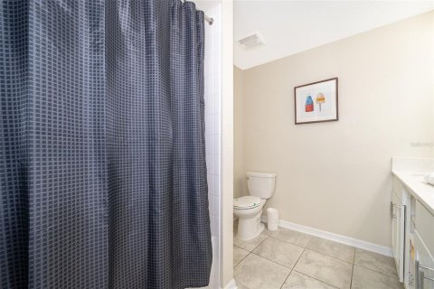Condo in Kissimmee, Florida, 2 bedrooms  № 1618929 - photo 22