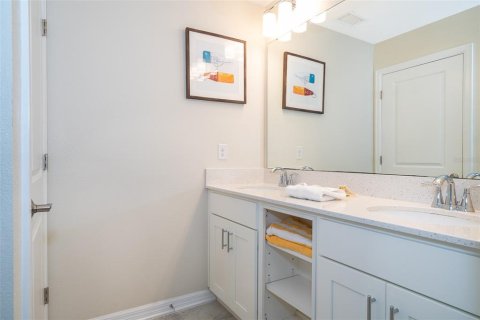 Condo in Kissimmee, Florida, 2 bedrooms  № 1618929 - photo 20