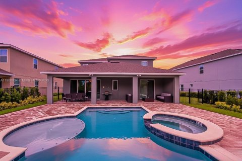 House in Kissimmee, Florida 8 bedrooms № 2186435 - photo 25