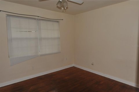 House in Gainesville, Florida 4 bedrooms, 172.15 sq.m. № 2216830 - photo 24
