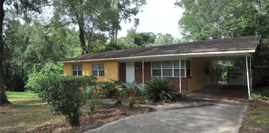 House in Gainesville, Florida 4 bedrooms, 172.15 sq.m. № 2216830