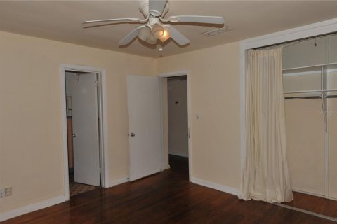 House in Gainesville, Florida 4 bedrooms, 172.15 sq.m. № 2216830 - photo 20