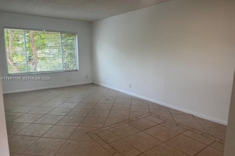 Condominio en venta en Coral Springs, Florida, 2 dormitorios, 71.26 m2 № 2053200 - foto 7