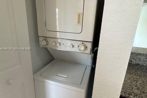 Condominio en venta en Coral Springs, Florida, 2 dormitorios, 71.26 m2 № 2053200 - foto 14