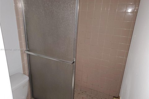 Condominio en venta en Coral Springs, Florida, 2 dormitorios, 71.26 m2 № 2053200 - foto 18