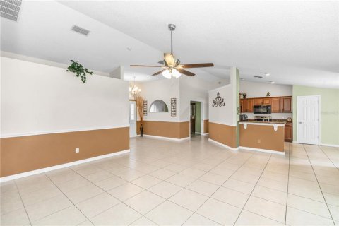 Casa en venta en Kissimmee, Florida, 4 dormitorios, 188.31 m2 № 2136654 - foto 9