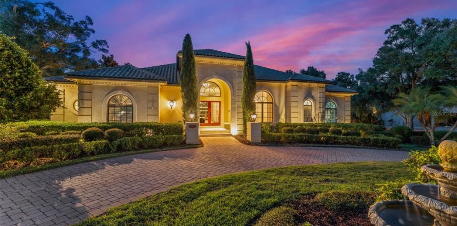 Casa en Windermere, Florida 4 dormitorios, 453.08 m2 № 1886749