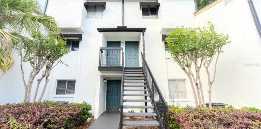 Condo in Orlando, Florida, 2 bedrooms № 2213781