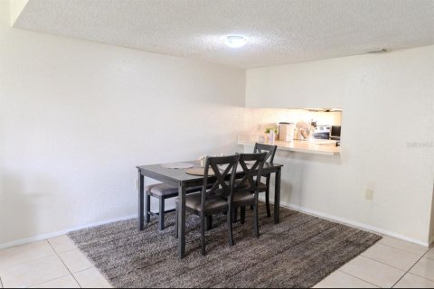 Condo in Orlando, Florida, 2 bedrooms № 2213781 - photo 6