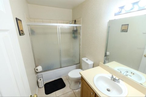 Condo in Orlando, Florida, 2 bedrooms № 2213781 - photo 12