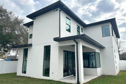 Villa ou maison à vendre à Tampa, Floride: 2 chambres, 225.01 m2 № 2130411 - photo 21