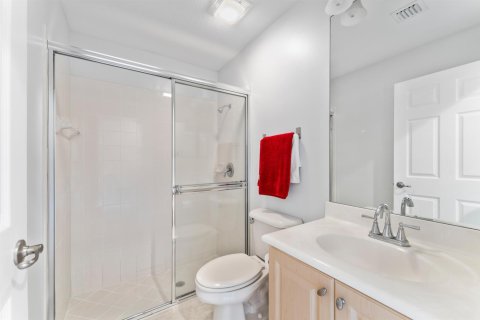 Townhouse in Palm Beach Gardens, Florida 3 bedrooms, 194.72 sq.m. № 2342959 - photo 6