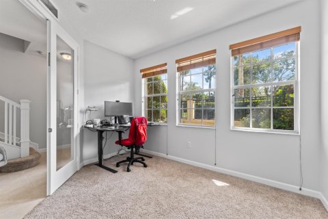 Townhouse in Palm Beach Gardens, Florida 3 bedrooms, 194.72 sq.m. № 2342959 - photo 5