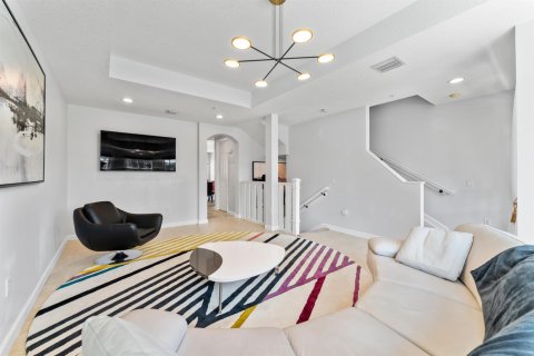 Townhouse in Palm Beach Gardens, Florida 3 bedrooms, 194.72 sq.m. № 2342959 - photo 7