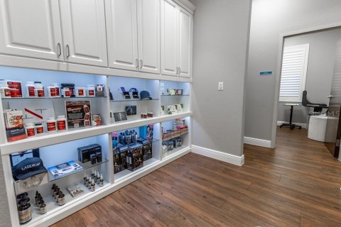 Propiedad comercial en venta en Lady Lake, Florida, 350.8 m2 № 1733790 - foto 24