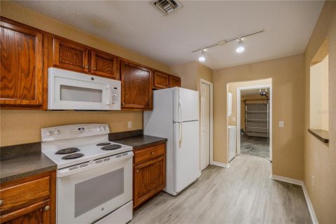 House in Ocala, Florida 2 bedrooms, 103.86 sq.m. № 1566775 - photo 8