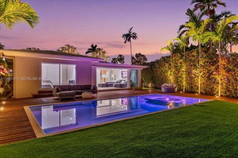 Купить виллу или дом в Серфсайд, Флорида 3 спальни, 231.51м2, № 2052378 - фото 7