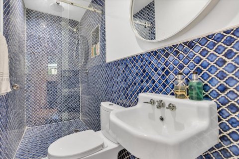 Купить виллу или дом в Серфсайд, Флорида 3 спальни, 231.51м2, № 2052378 - фото 26