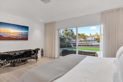 Купить виллу или дом в Серфсайд, Флорида 3 спальни, 231.51м2, № 2052378 - фото 23