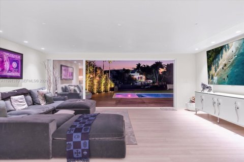 Купить виллу или дом в Серфсайд, Флорида 3 спальни, 231.51м2, № 2052378 - фото 14