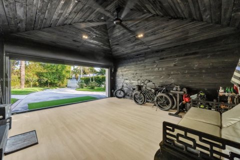 Купить виллу или дом в Серфсайд, Флорида 3 спальни, 231.51м2, № 2052378 - фото 30