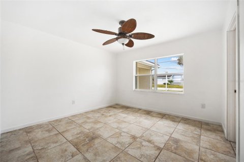Villa ou maison à vendre à Punta Gorda, Floride: 3 chambres, 196.95 m2 № 1587305 - photo 15