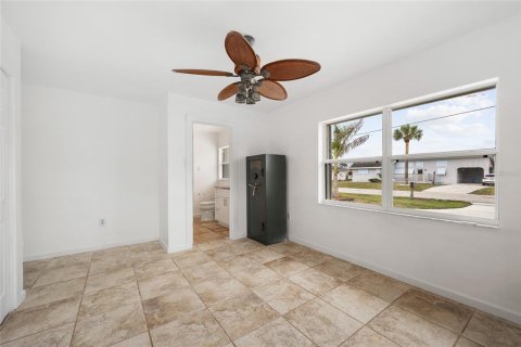 Villa ou maison à vendre à Punta Gorda, Floride: 3 chambres, 196.95 m2 № 1587305 - photo 20