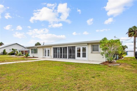 Villa ou maison à vendre à Punta Gorda, Floride: 3 chambres, 196.95 m2 № 1587305 - photo 26