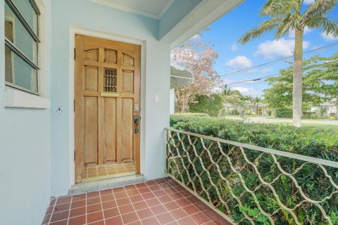 Casa en alquiler en West Palm Beach, Florida, 2 dormitorios, 108.88 m2 № 1180550 - foto 1