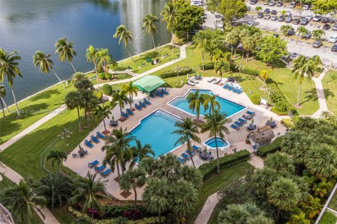 Condo in Aventura, Florida, 2 bedrooms  № 1710391 - photo 18