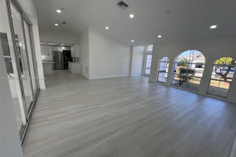 Купить виллу или дом в Форт Майерс, Флорида 3 спальни, 157.38м2, № 1997037 - фото 7