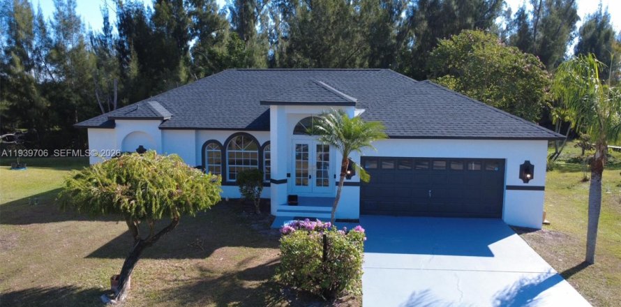 Дом в Форт Майерс, Флорида 3 спальни, 157.38м2 № 1997037