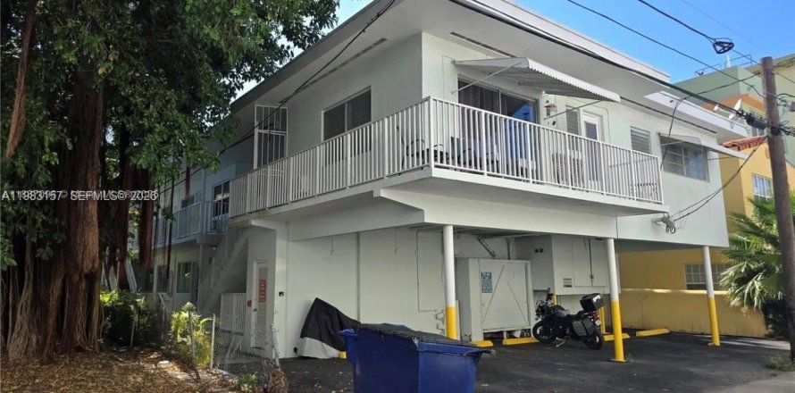 Condo à Miami Beach, Floride, 1 chambre  № 2049919