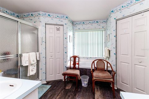 House in Lakeland, Florida 2 bedrooms, 143.53 sq.m. № 1907642 - photo 12