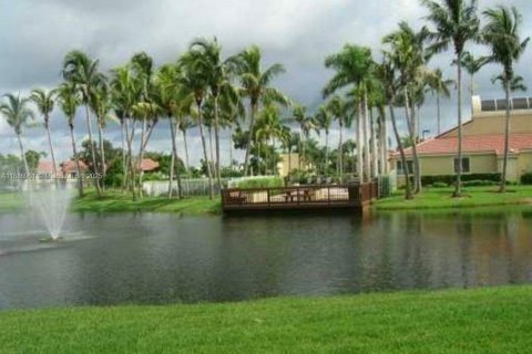 Купить кондоминиум в Коконат Крик, Флорида 2 спальни, 90.58м2, № 1933714 - фото 23