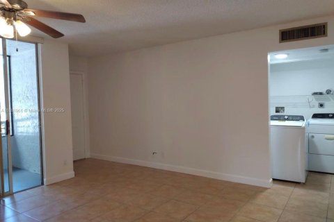 Купить кондоминиум в Коконат Крик, Флорида 2 спальни, 90.58м2, № 1933714 - фото 8