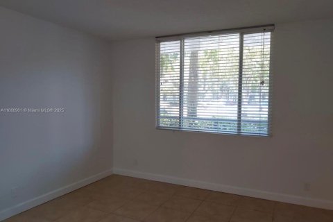 Купить кондоминиум в Коконат Крик, Флорида 2 спальни, 90.58м2, № 1933714 - фото 12