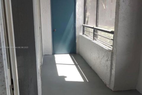 Купить кондоминиум в Коконат Крик, Флорида 2 спальни, 90.58м2, № 1933714 - фото 16