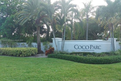 Купить кондоминиум в Коконат Крик, Флорида 2 спальни, 90.58м2, № 1933714 - фото 2